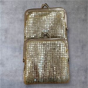 Vintage metal sequin cigarette case double kiss lock